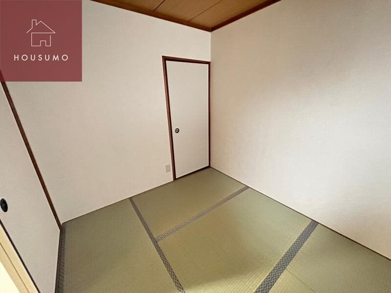 物件内観写真21　(フローリングだけでなく、和室もあります)