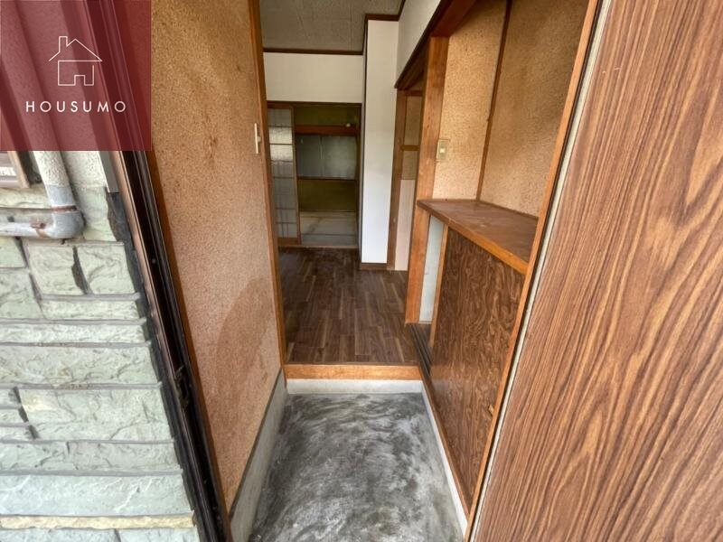 物件内観写真9　(玄関です)