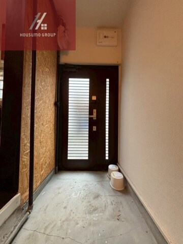 物件内観写真11　(落ち着いた玄関です)