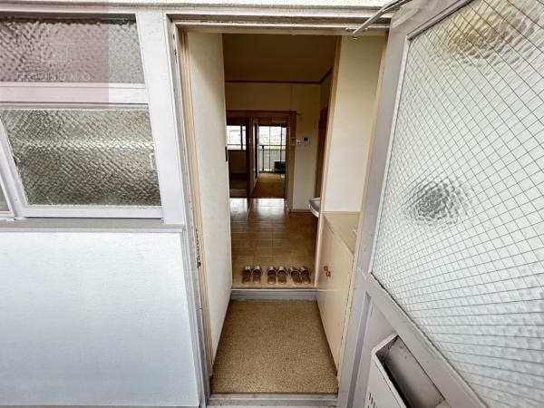 玄関(玄関です)