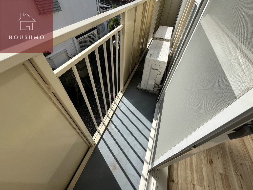 物件内観写真13　(お洗濯にも便利なバルコニー付き)