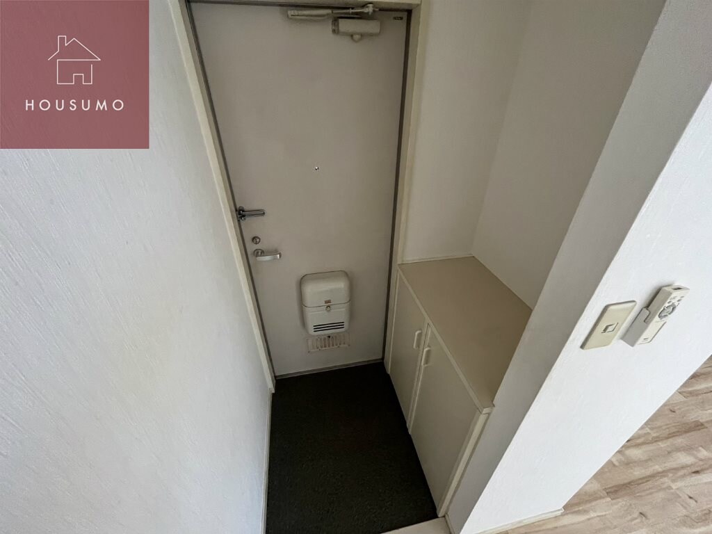 物件内観写真22　(落ち着いた玄関です)