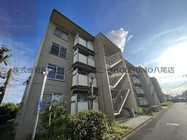 物件外観写真1　(外観もきれいです)