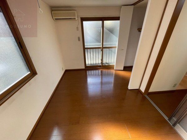寝室(寝室です)
