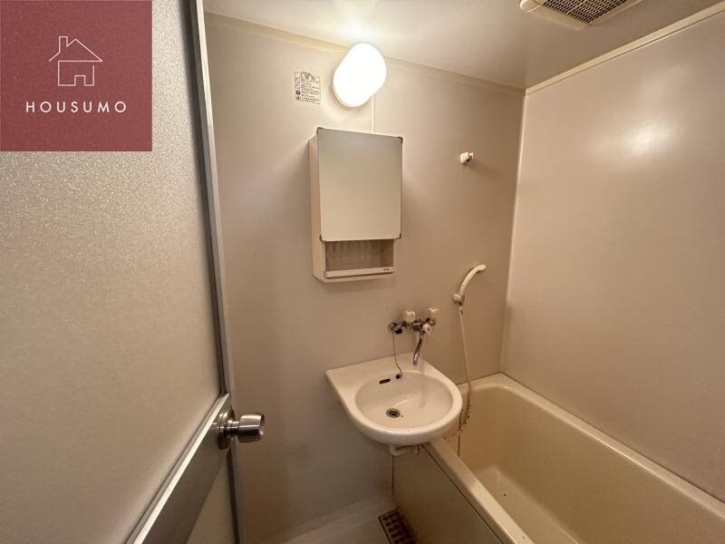 物件内観写真19　(脱衣スペースもあります)