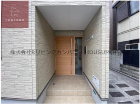 物件外観写真2　(毎日通るエントランスはこのようになっています)