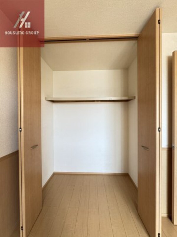 収納(たっぷりとした収納スペースです)