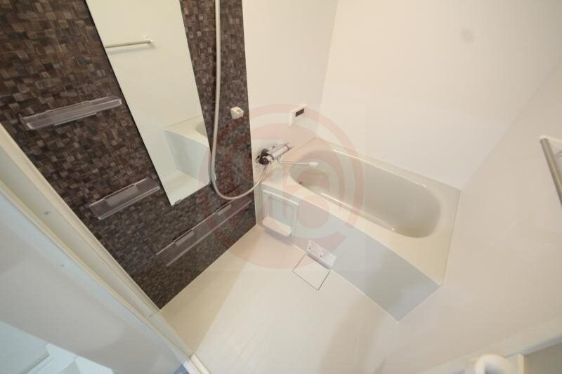 物件内観写真8　(日々の暮らしに欠かせないお風呂です)