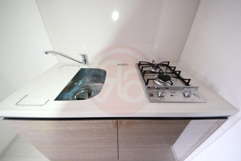 物件内観写真8　(コンパクトなキッチンで掃除もラクラク)