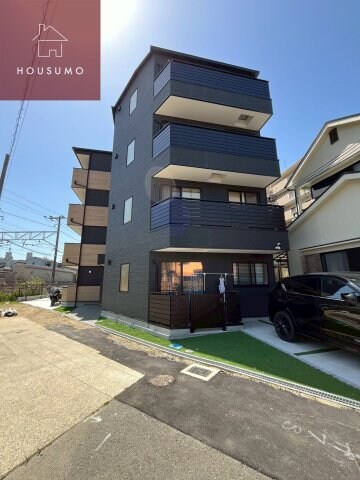 物件外観写真1　(きれいな外観です)