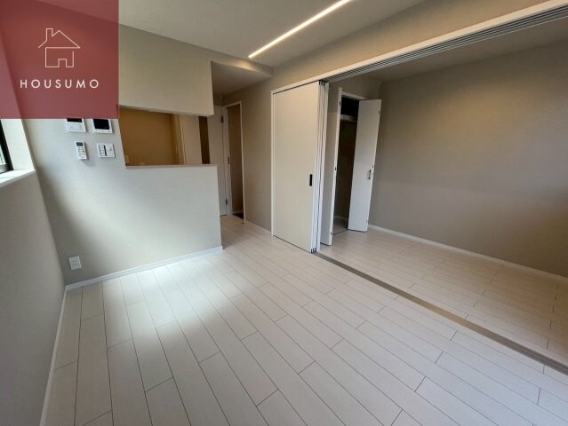 物件内観写真4　(ゆったり過ごせるリビングです)