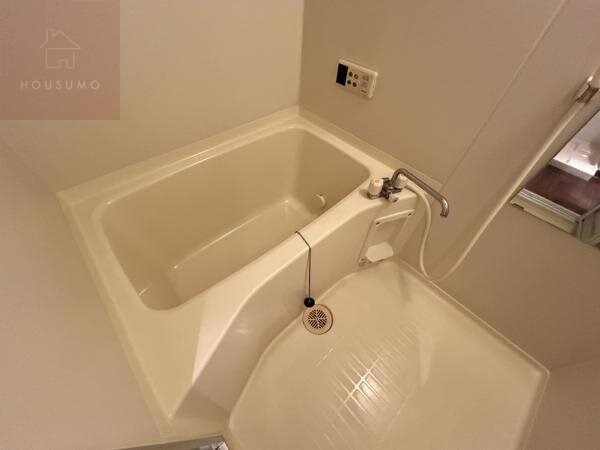 物件内観写真7　(お風呂です)