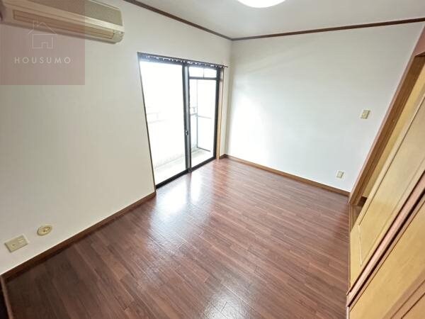 物件内観写真16　(ゆったり過ごせるリビングです)