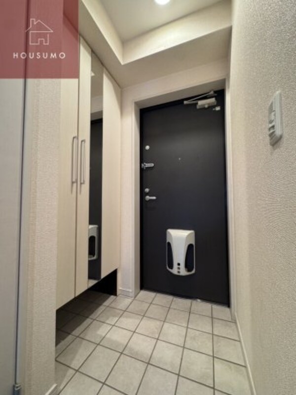玄関(毎日通る玄関はこちらです)