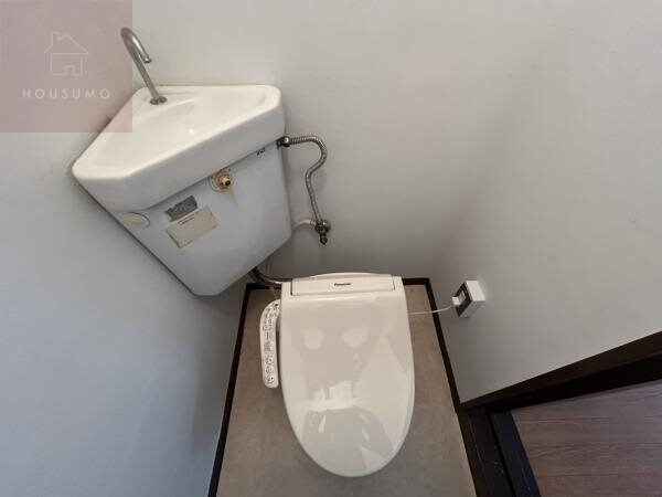 トイレ(シンプルで使いやすいトイレです)