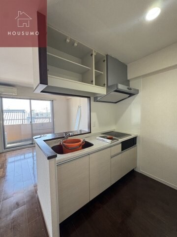 物件内観写真4　(使いやすいキッチンです)