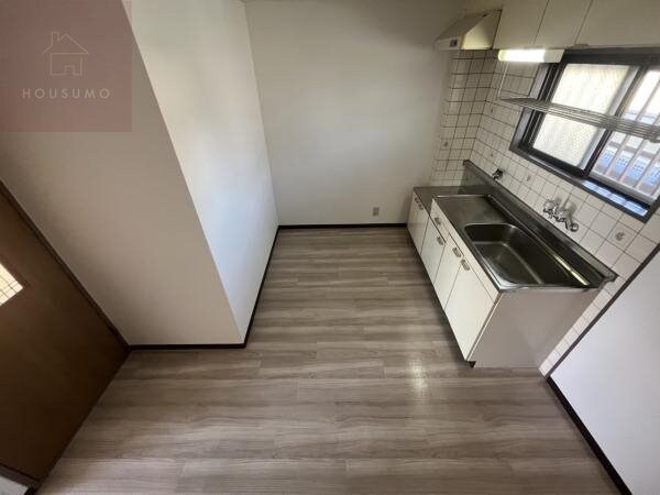 物件内観写真21　(おしゃれな居間です)