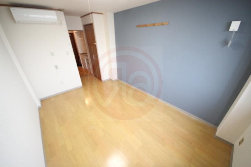 物件内観写真5　(おしゃれなリビングです)