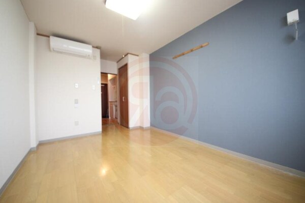 内装他(おしゃれな内装です)