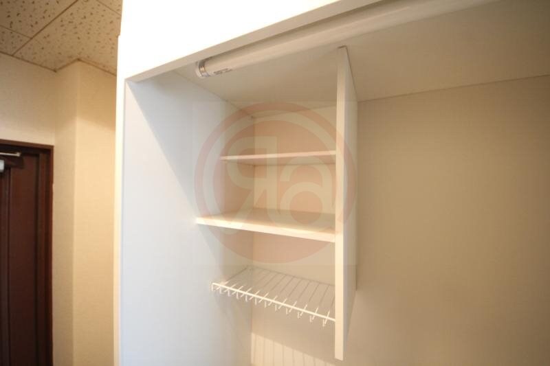 物件内観写真22　(収納豊富です)