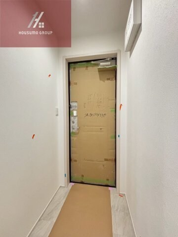 物件内観写真10　(きれいな玄関です)