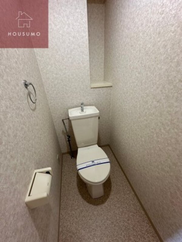 トイレ(コンパクトで使いやすいトイレです)