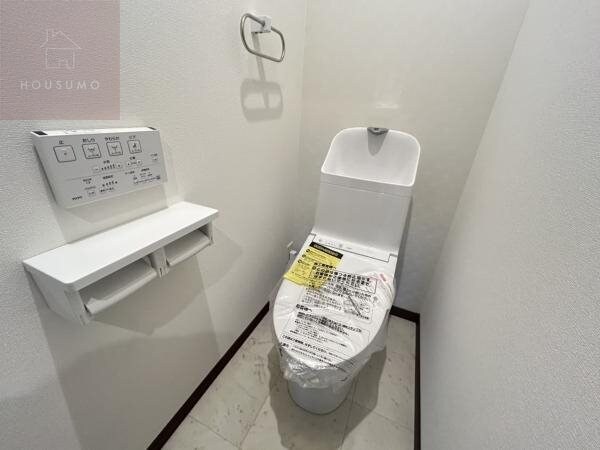 物件内観写真12　(コンパクトで使いやすいトイレです)