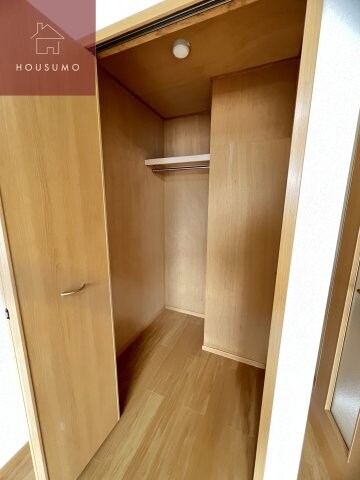 物件内観写真10　(収納スペース豊富です)