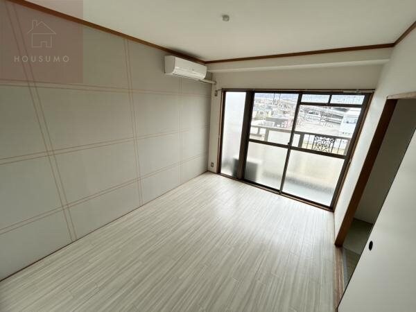 寝室(使い勝手のいい寝室です)