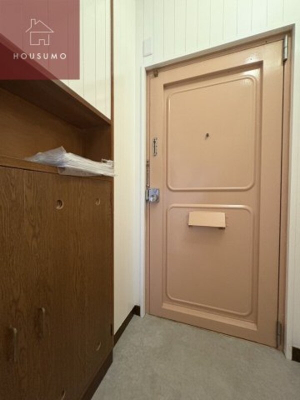 玄関(毎日通る玄関はこちらです)