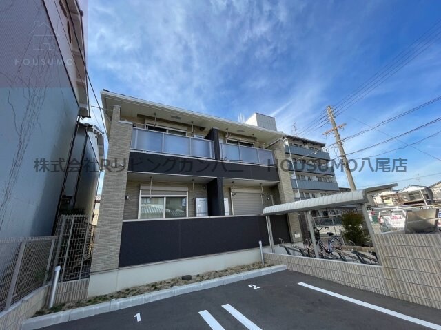 物件外観写真1　(きれいな外観です)