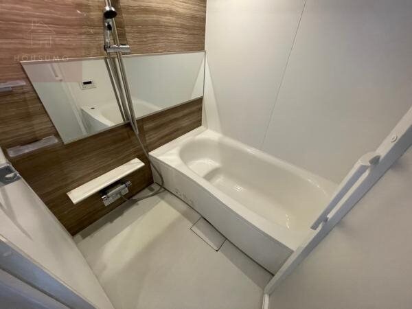 物件内観写真7　(コンパクトで使いやすいお風呂です)