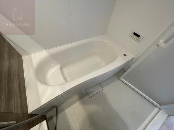 物件内観写真18　(日々の疲れを癒すお風呂付です)