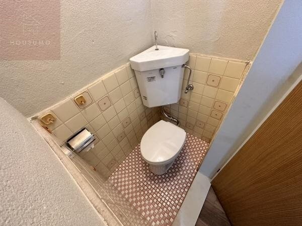 トイレ(コンパクトで使いやすいトイレです)