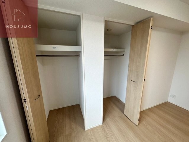 物件内観写真18　(ちょっとした収納スペースも充実しています)