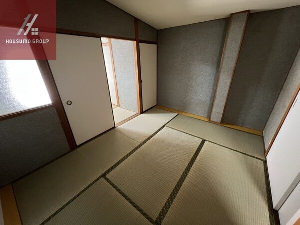 和室(和室があると落ち着いた雰囲気になりますね)