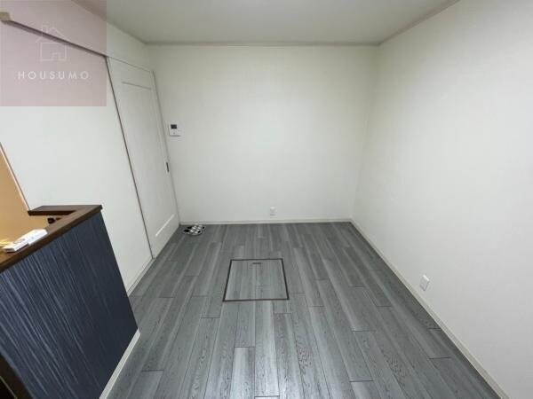 物件内観写真23　(ゆったりした洋室です)