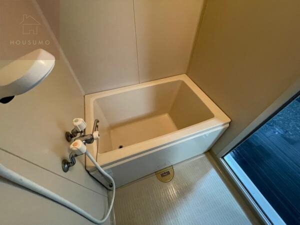 浴室(日々の疲れを癒すお風呂付です)