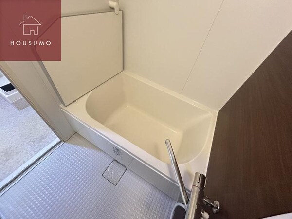 浴室(日々の疲れを癒すお風呂付です)