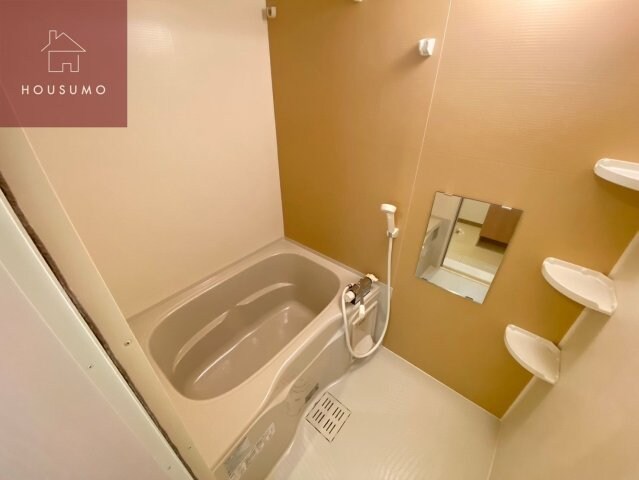 物件内観写真6　(ゆったり過ごせるお風呂です)