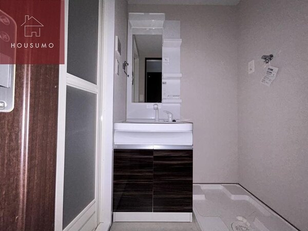 独立洗面台(朝の支度にも助かる、独立の洗髪洗面化粧台)