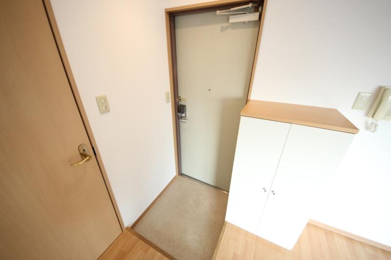 物件内観写真16　(きれいな洋室です)