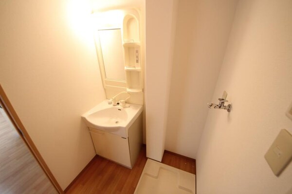 独立洗面台(お料理しやすいキッチンです)