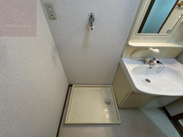 物件内観写真10　(洗濯機置き場です)