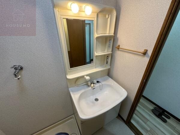 物件内観写真11　(独立洗面台です)