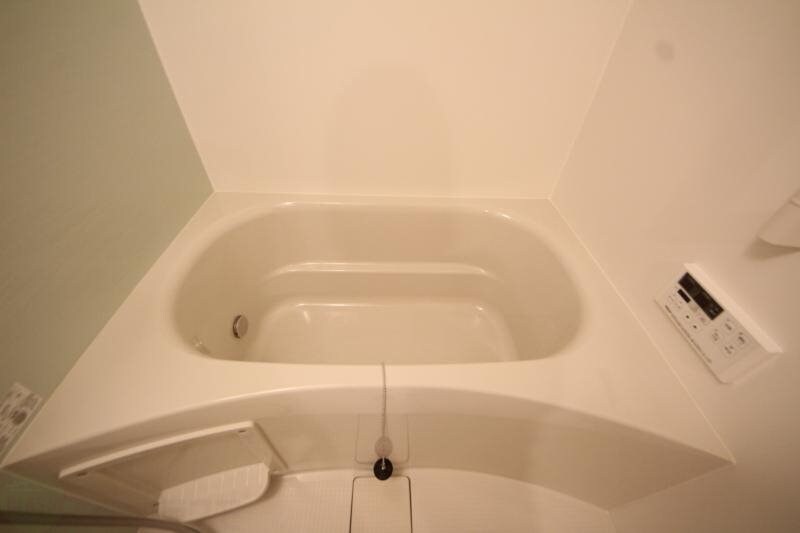 物件内観写真10　(日々の暮らしに欠かせないお風呂です)