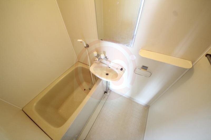 物件内観写真10　(日々の暮らしに欠かせないお風呂です)