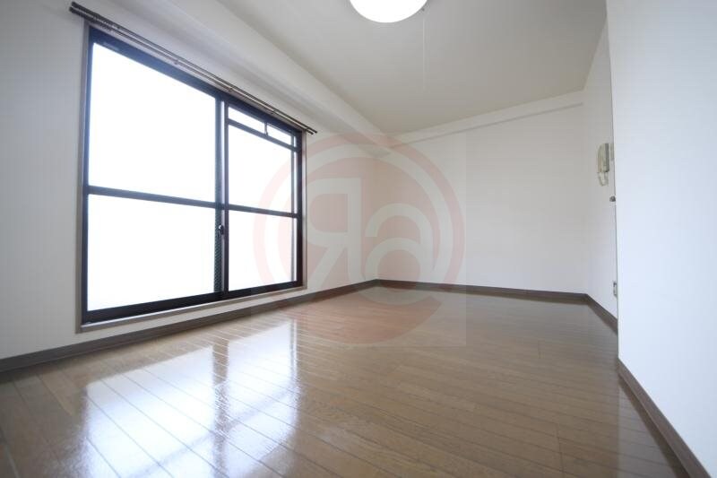 物件内観写真6　(居間です)