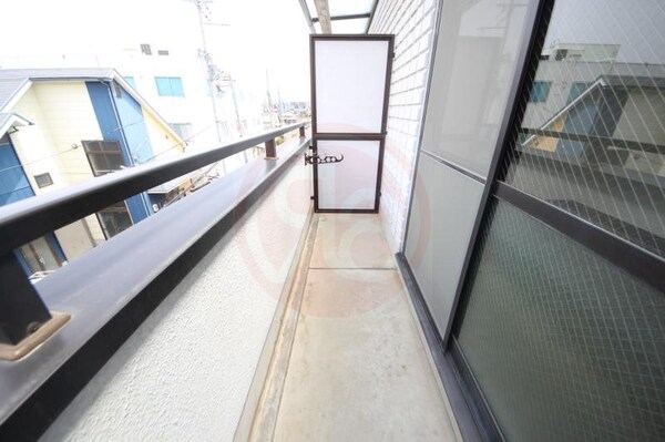 バルコニー(バルコニーがあります)