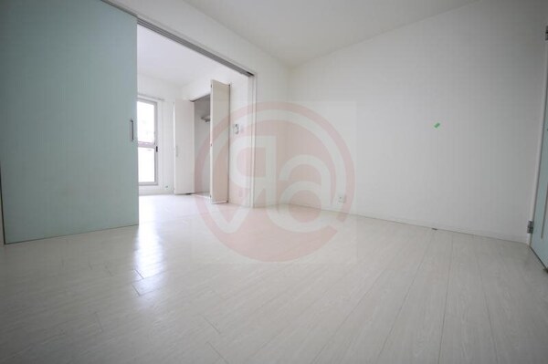 居室(おしゃれなリビングです)